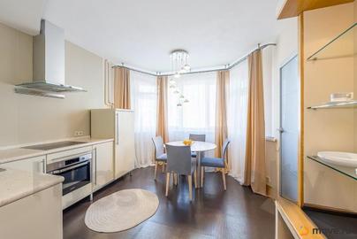 3-комн. квартира, 90 м&sup2;