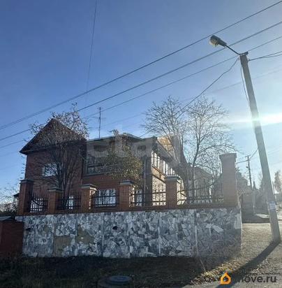 дом, 413 м&sup2;, 11.2 сотки