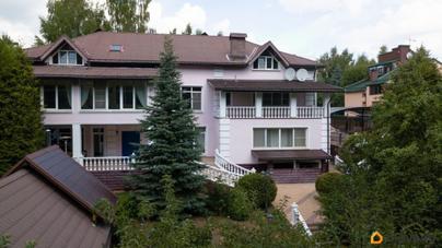 дом, 750 м&sup2;, 15 соток