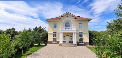 дом, 600 м&sup2;, 16 соток