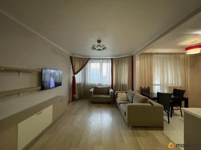 3-комн. квартира, 90 м&sup2;