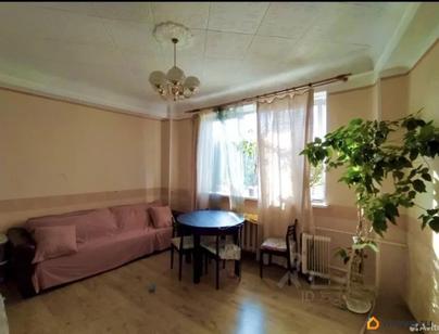 комната, 80 м&sup2;